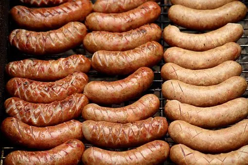 Костромской мясокомбинат открывает производство сырокопченых колбас под СТМ  